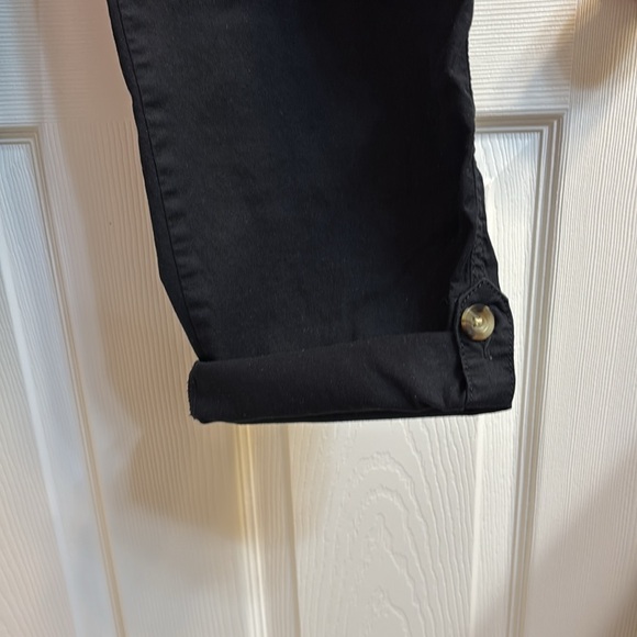 Women’s Sonoma capri pants, elastic waistband. Black. Size 16. Roll up hem. - Picture 7 of 8